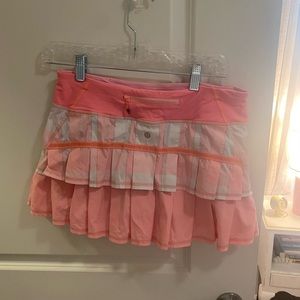 Lulu lemon pink and white skirt